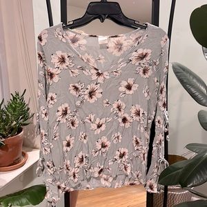 Tied Sleeves Floral Top🌸🌼